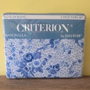 Blue Floral Twin Bedding 3-Piece Set Vintage